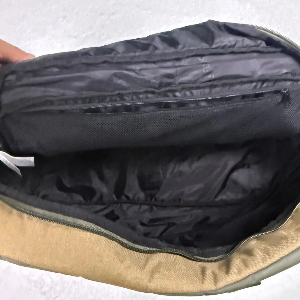 Oakley Duffle Bag Laptop Messenger Olive‎ Green Tan FA14 Travel Work
